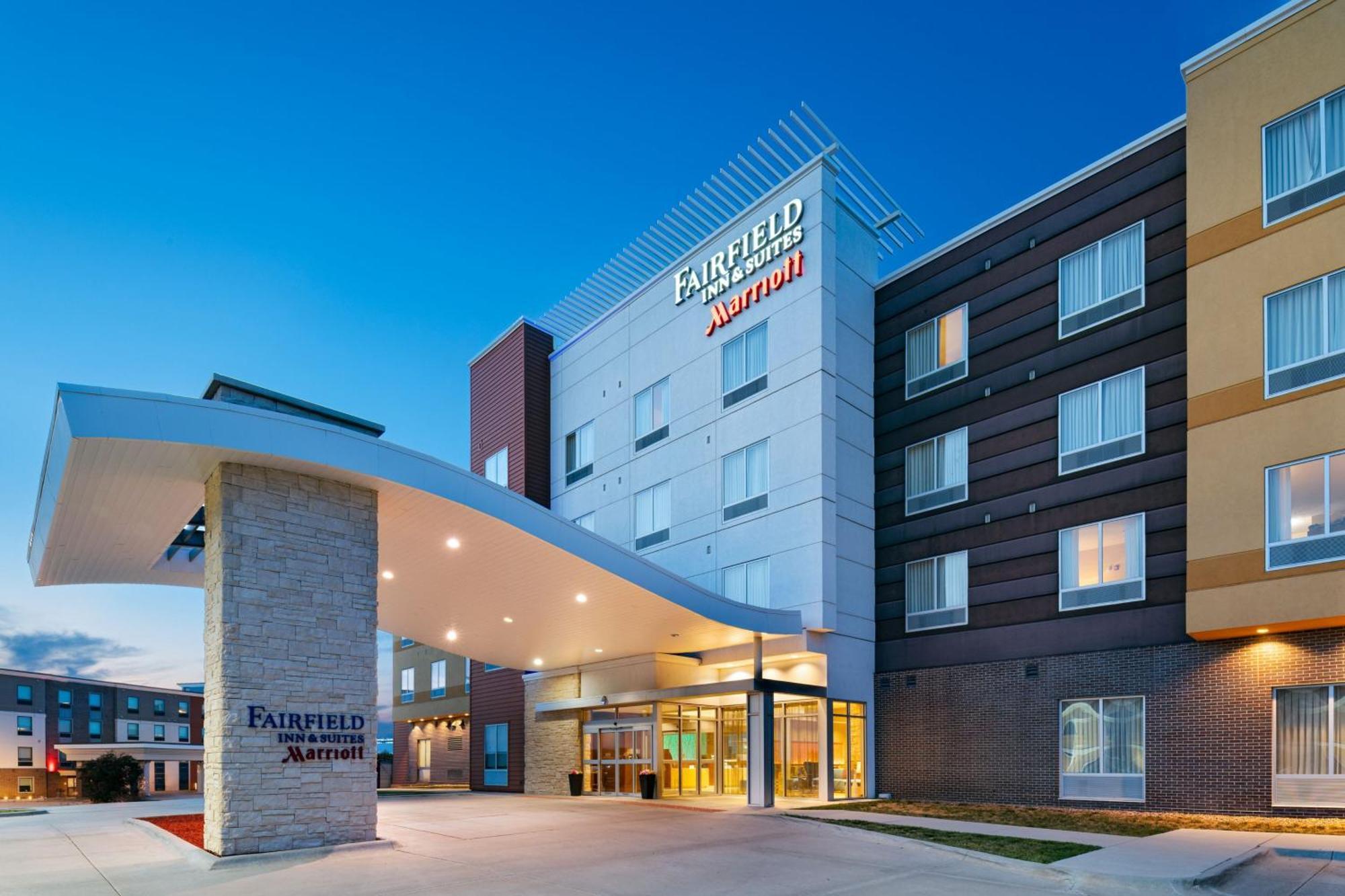 Fairfield Inn & Suites By Marriott Lincoln Airport Εξωτερικό φωτογραφία