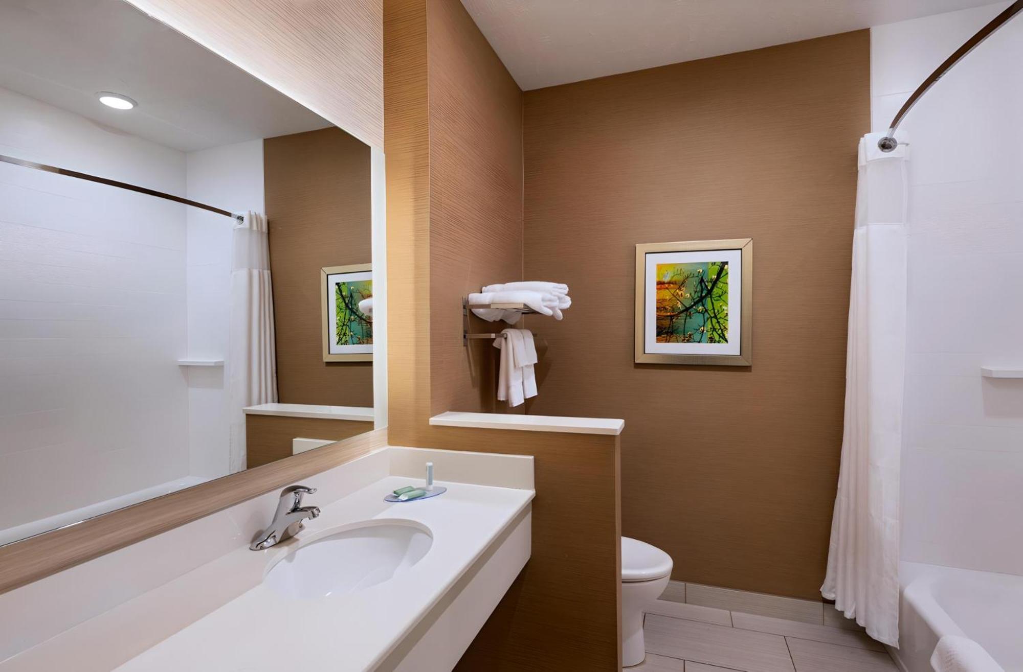 Fairfield Inn & Suites By Marriott Lincoln Airport Εξωτερικό φωτογραφία